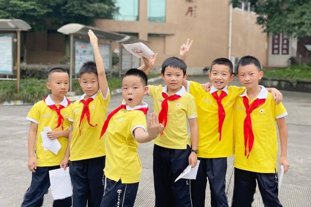 忍得了杨四开包子铺和关宇辞职，却忍不了六处剧情漏洞